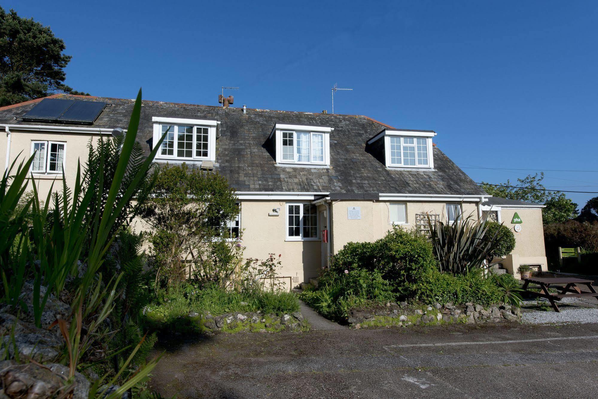 Yha Land'S End - Cot Valley Albergue St Just Exterior foto