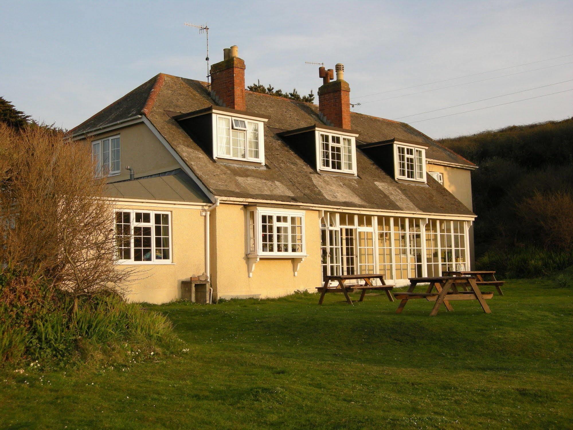 Yha Land'S End - Cot Valley Albergue St Just Exterior foto